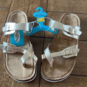 Girls sandals NWT